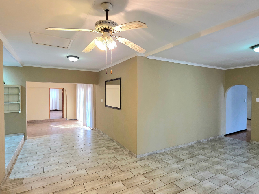 To Let 4 Bedroom Property for Rent in Flora Park Limpopo