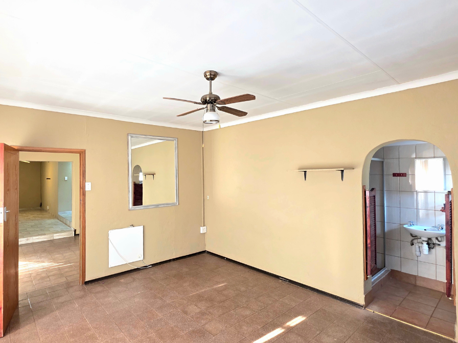 To Let 4 Bedroom Property for Rent in Flora Park Limpopo