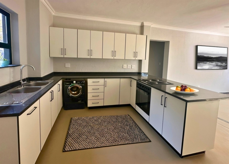 2 Bedroom Property for Sale in Hoedspruit Limpopo