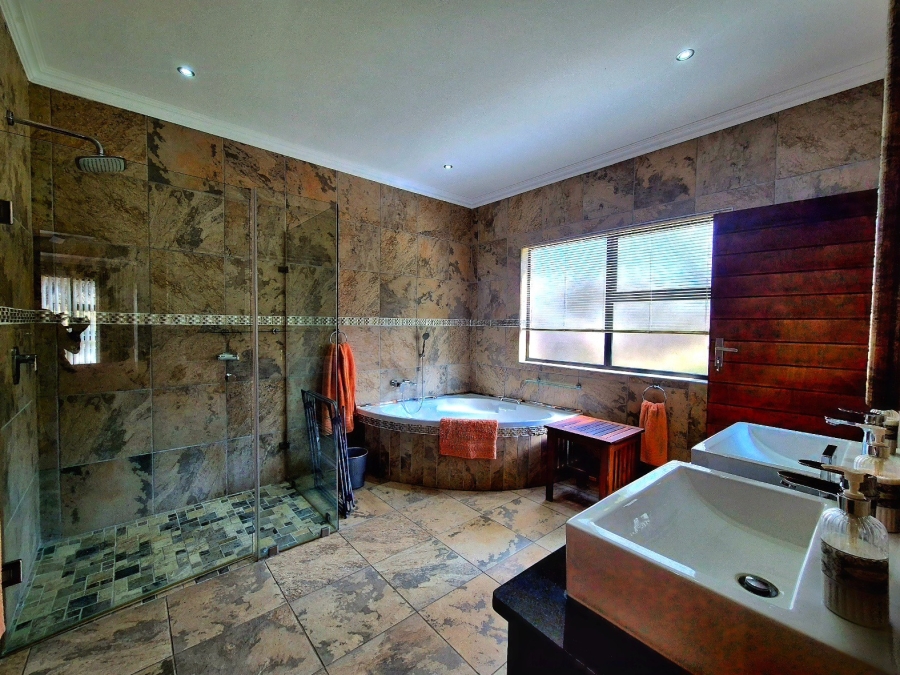 3 Bedroom Property for Sale in Euphoria Golf Estate Limpopo