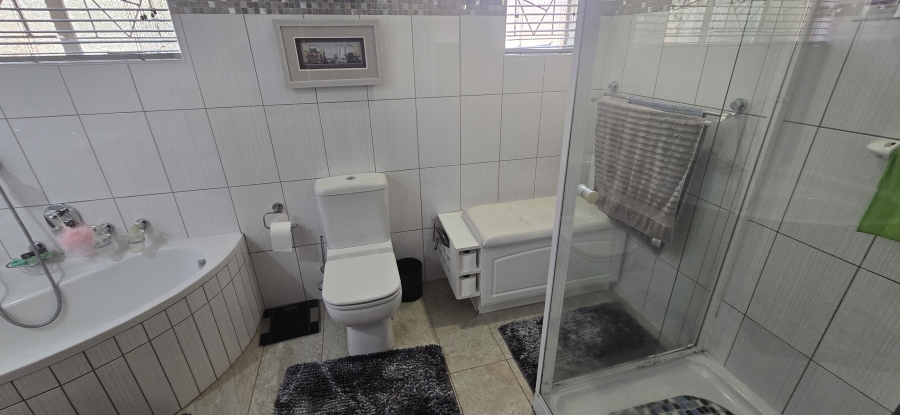 4 Bedroom Property for Sale in Bendor Limpopo