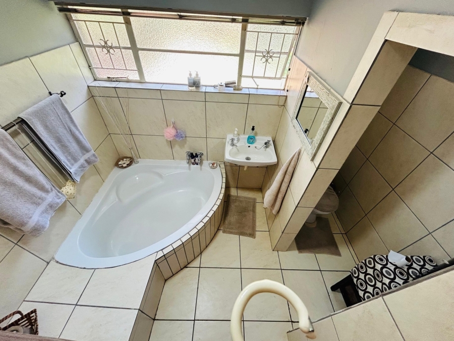 3 Bedroom Property for Sale in Chroompark Limpopo