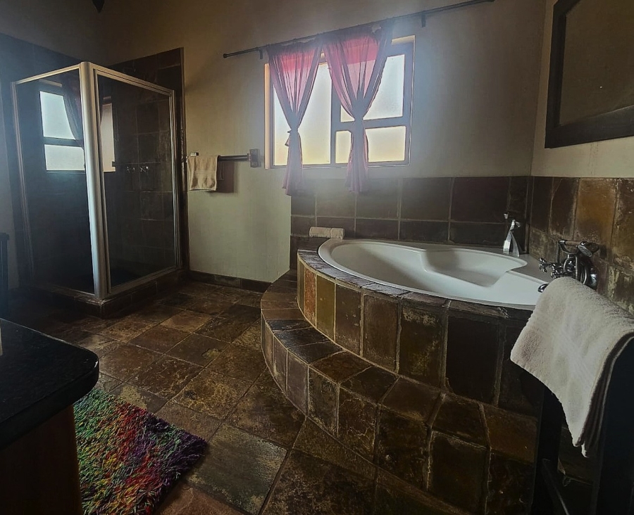 4 Bedroom Property for Sale in Sondela Nature Reserve Limpopo