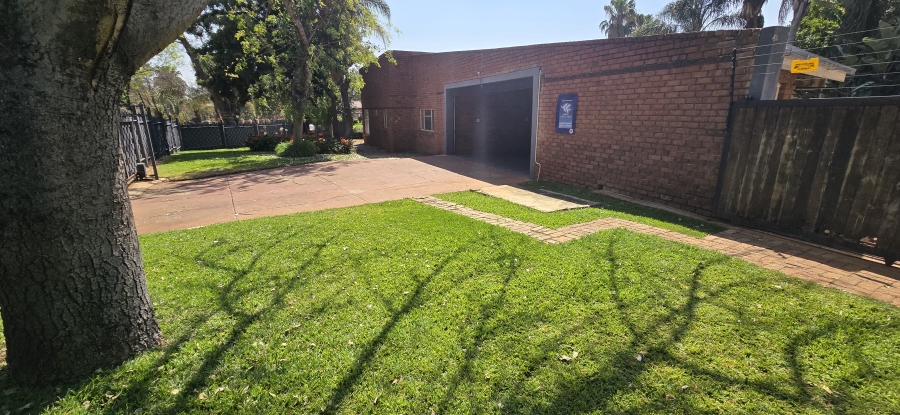 5 Bedroom Property for Sale in Flora Park Limpopo