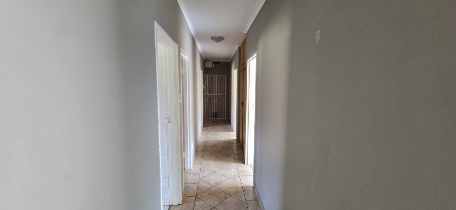 5 Bedroom Property for Sale in Flora Park Limpopo