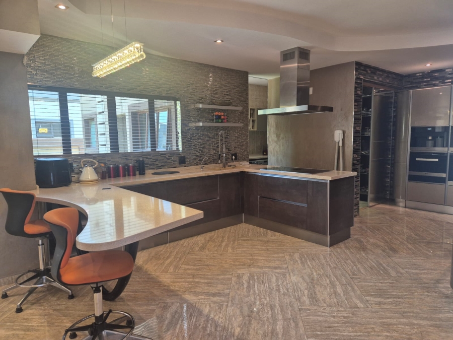 5 Bedroom Property for Sale in Bendor Limpopo