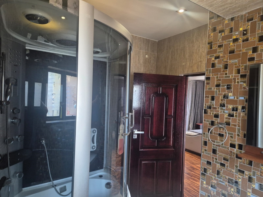 5 Bedroom Property for Sale in Bendor Limpopo