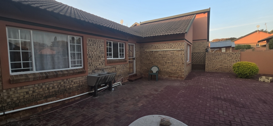 3 Bedroom Property for Sale in Bendor Limpopo