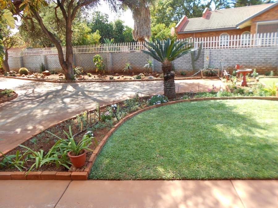 3 Bedroom Property for Sale in Chroompark Limpopo