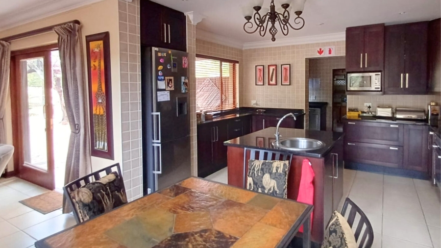 6 Bedroom Property for Sale in Zebula Golf Estate Limpopo