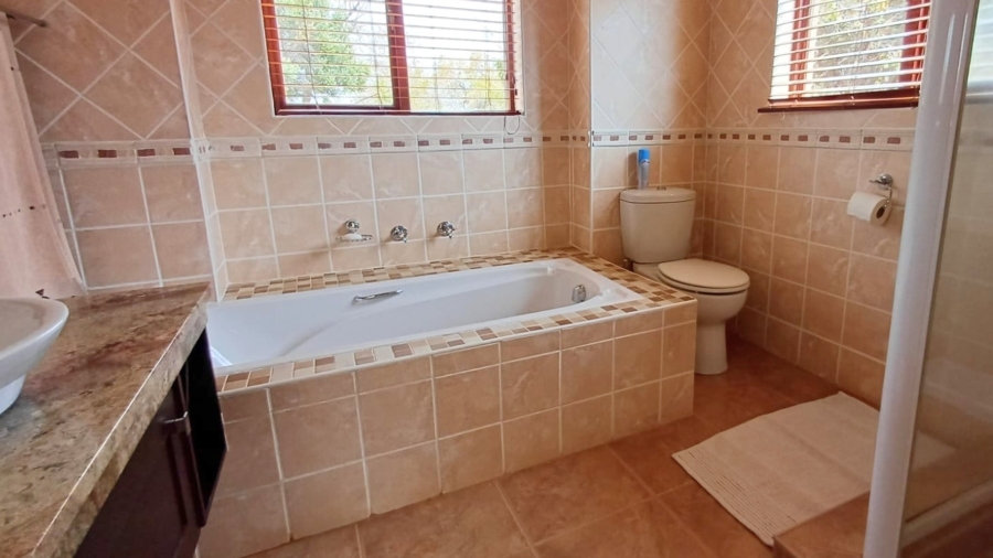 6 Bedroom Property for Sale in Zebula Golf Estate Limpopo