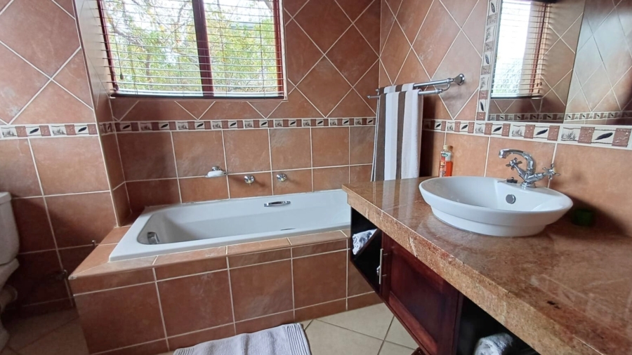 6 Bedroom Property for Sale in Zebula Golf Estate Limpopo