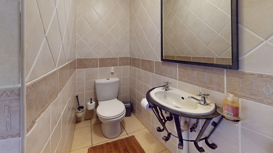 5 Bedroom Property for Sale in Zebula Golf Estate Limpopo