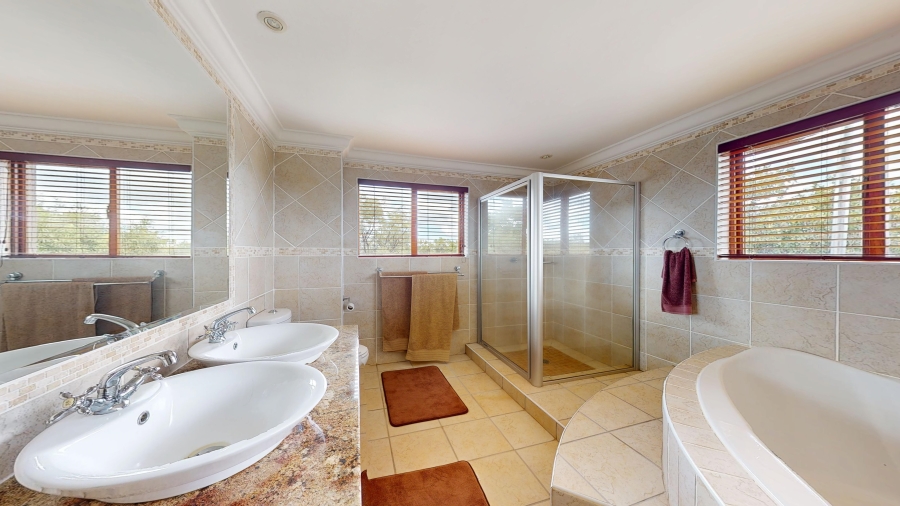 5 Bedroom Property for Sale in Zebula Golf Estate Limpopo