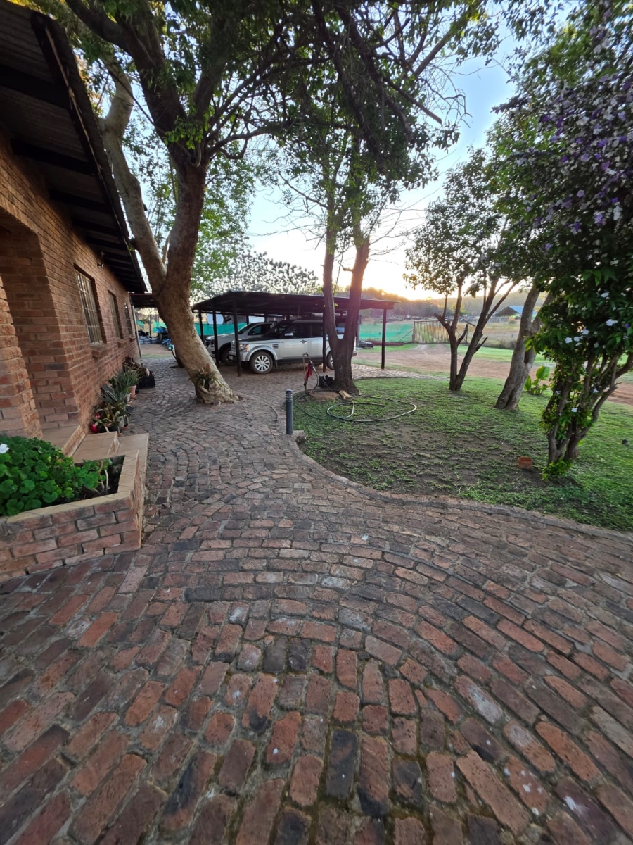 4 Bedroom Property for Sale in Alma Limpopo