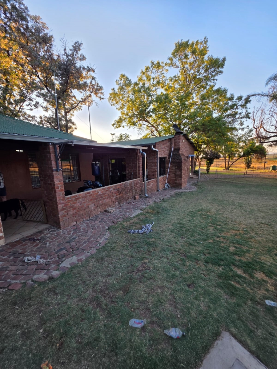 4 Bedroom Property for Sale in Alma Limpopo