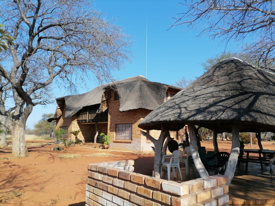 5 Bedroom Property for Sale in Tom Burke Limpopo