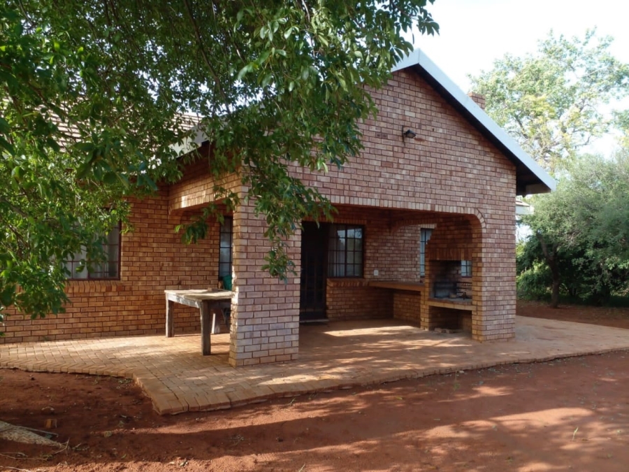 5 Bedroom Property for Sale in Tom Burke Limpopo