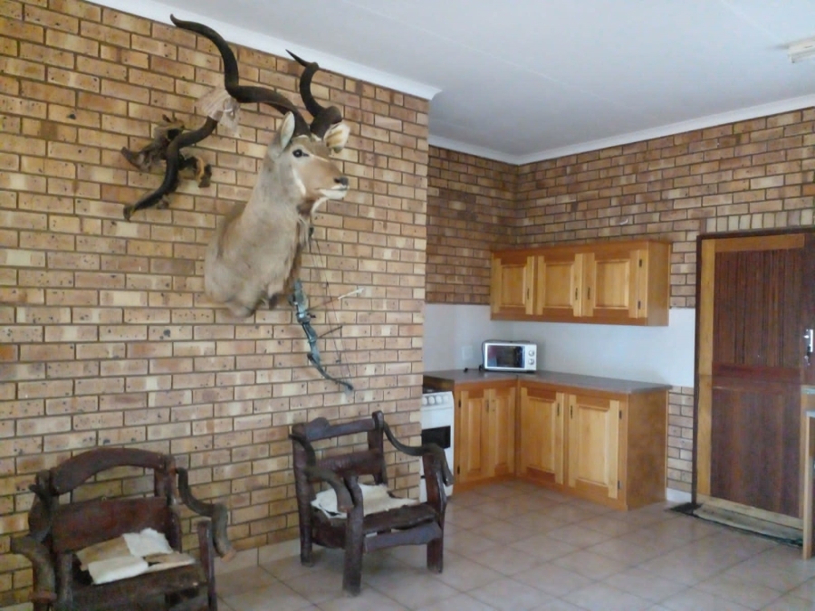 5 Bedroom Property for Sale in Tom Burke Limpopo