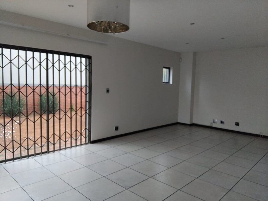 3 Bedroom Property for Sale in Waterberry Country Estate Limpopo
