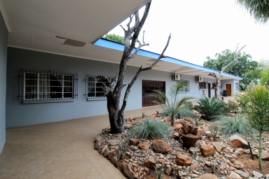 6 Bedroom Property for Sale in Alldays Limpopo
