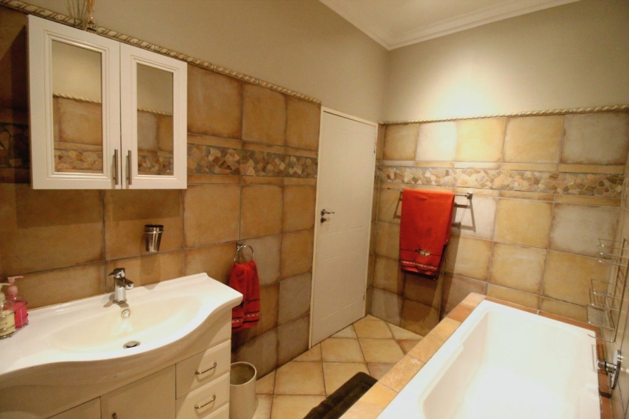 6 Bedroom Property for Sale in Alldays Limpopo
