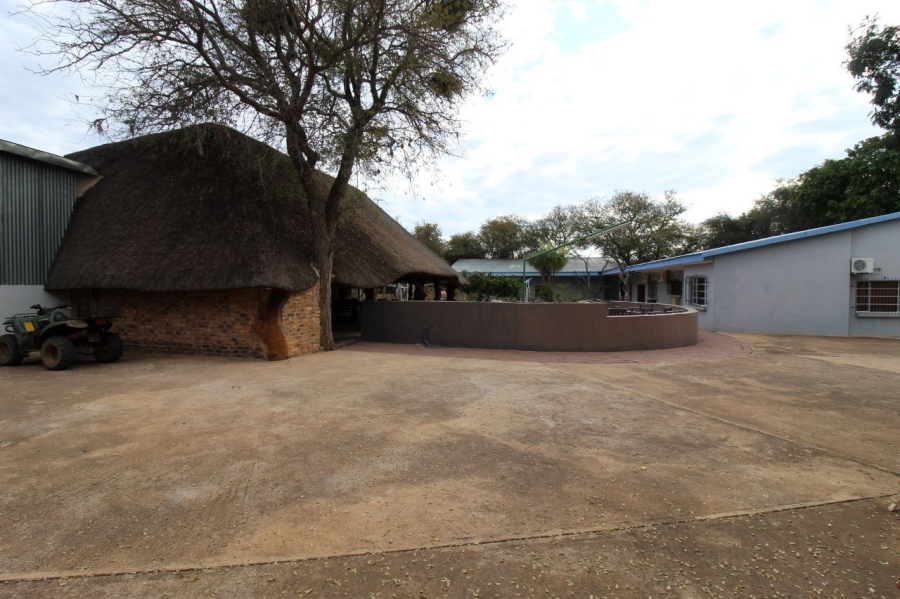 6 Bedroom Property for Sale in Alldays Limpopo