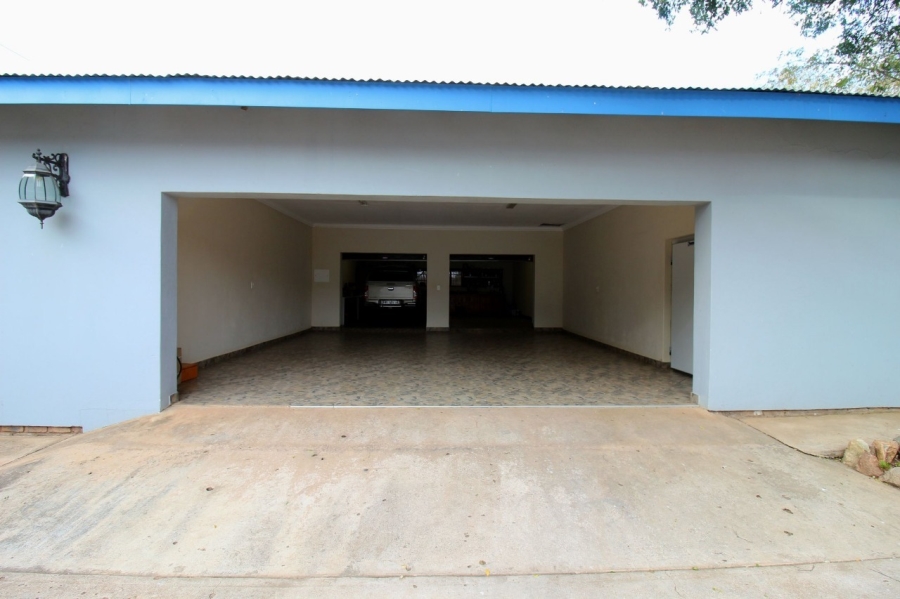 6 Bedroom Property for Sale in Alldays Limpopo
