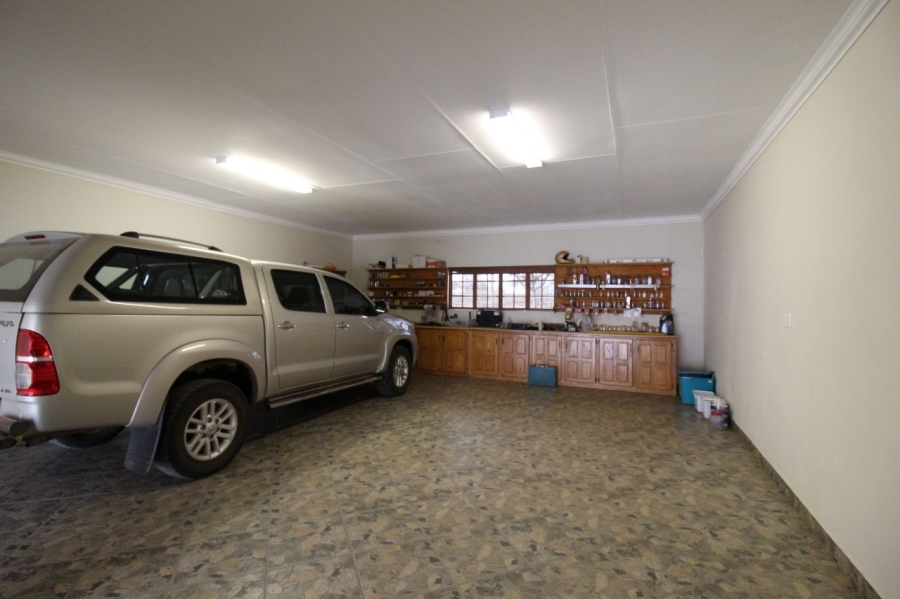 6 Bedroom Property for Sale in Alldays Limpopo