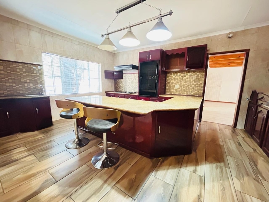 5 Bedroom Property for Sale in Chroompark Limpopo
