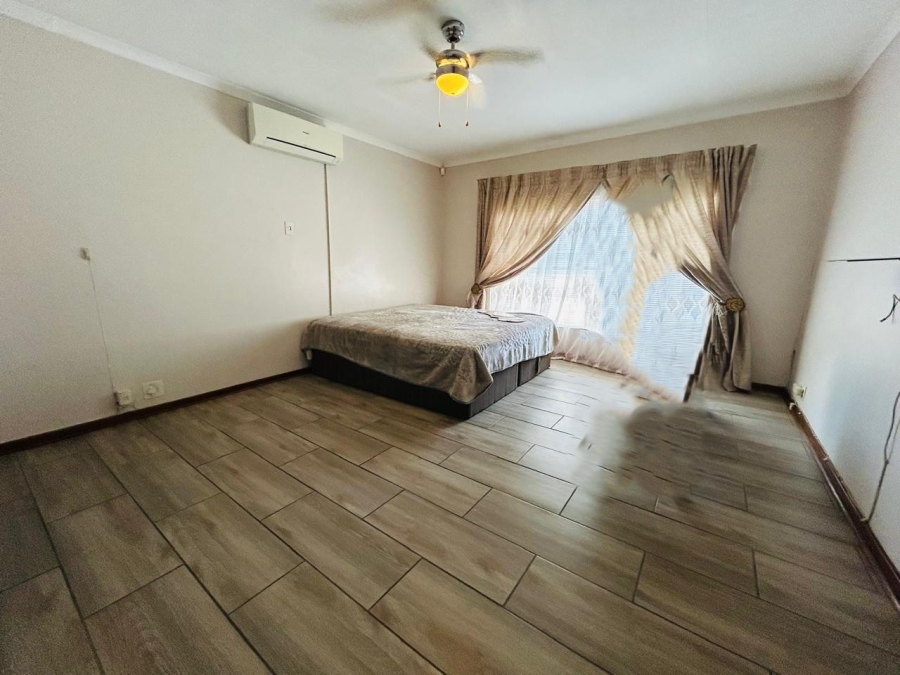 5 Bedroom Property for Sale in Chroompark Limpopo