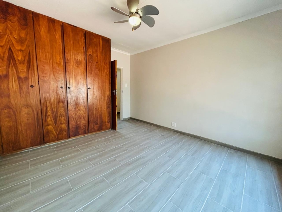 5 Bedroom Property for Sale in Chroompark Limpopo