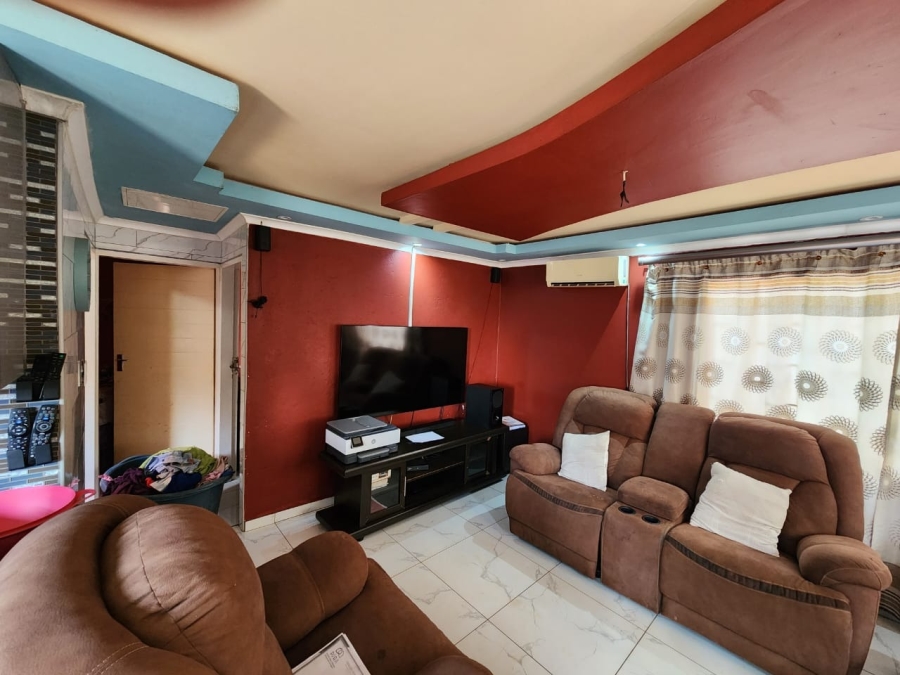 2 Bedroom Property for Sale in Northam Limpopo