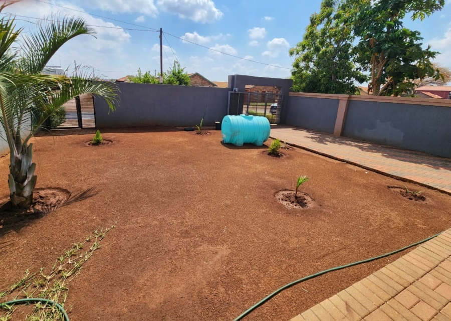 2 Bedroom Property for Sale in Northam Limpopo