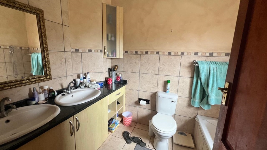 3 Bedroom Property for Sale in Bendor Limpopo