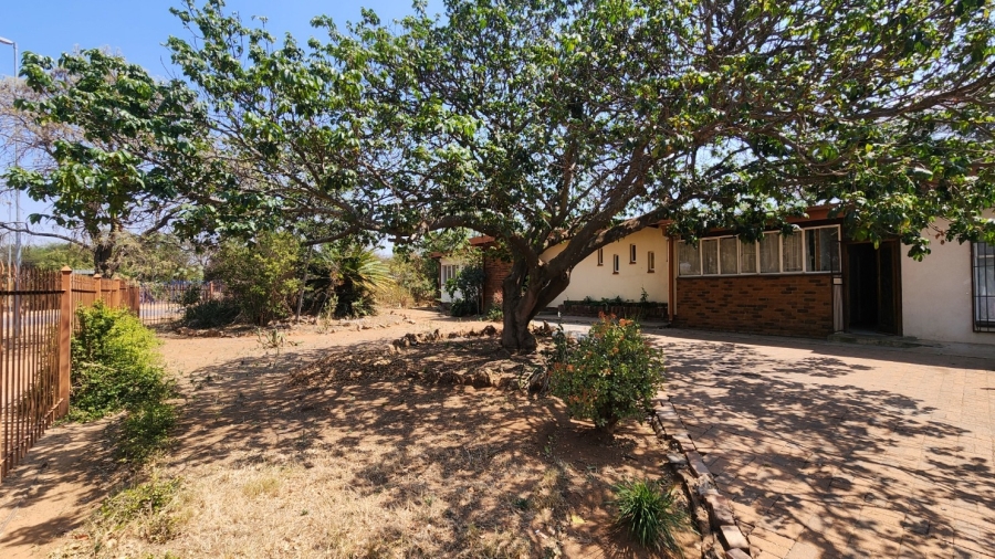 11 Bedroom Property for Sale in Capricorn Limpopo
