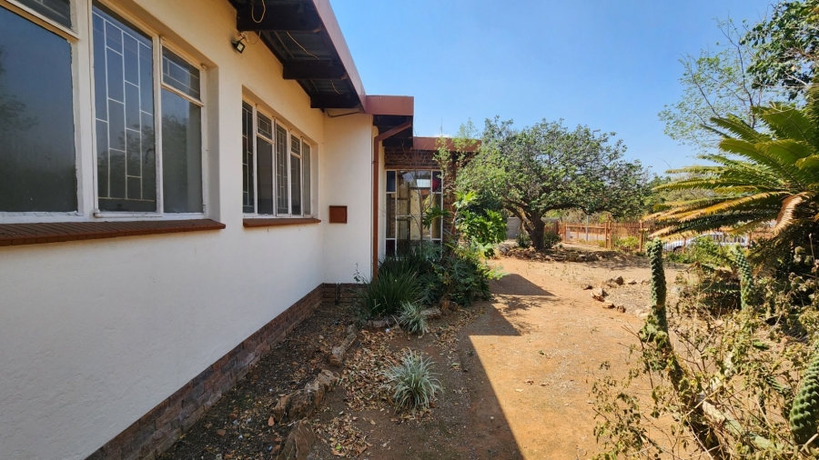 11 Bedroom Property for Sale in Capricorn Limpopo