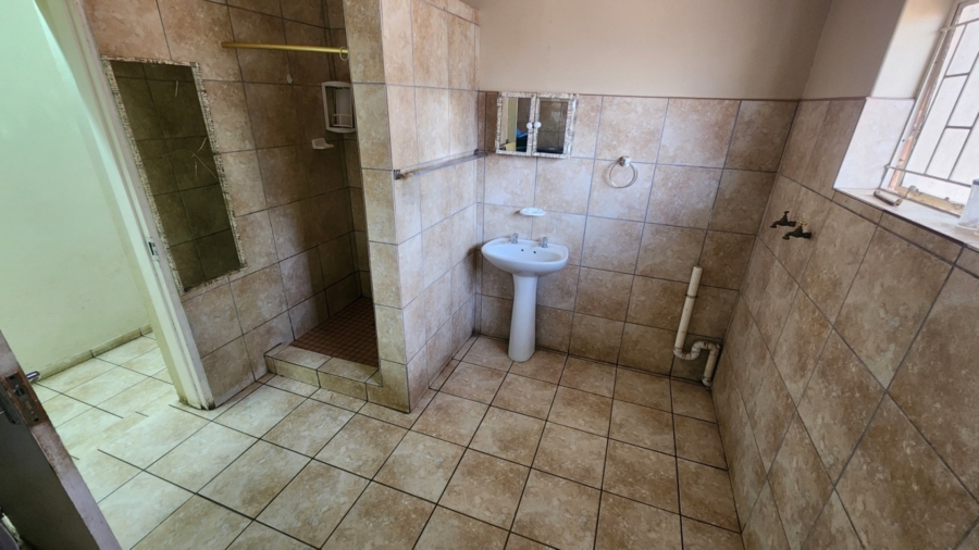 11 Bedroom Property for Sale in Capricorn Limpopo