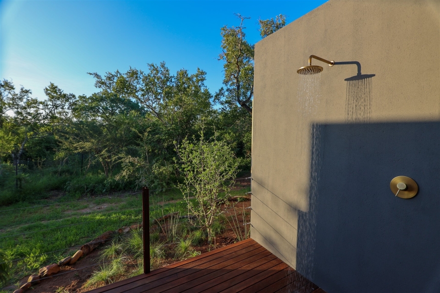 5 Bedroom Property for Sale in Zandspruit Bush Aero Estate Limpopo