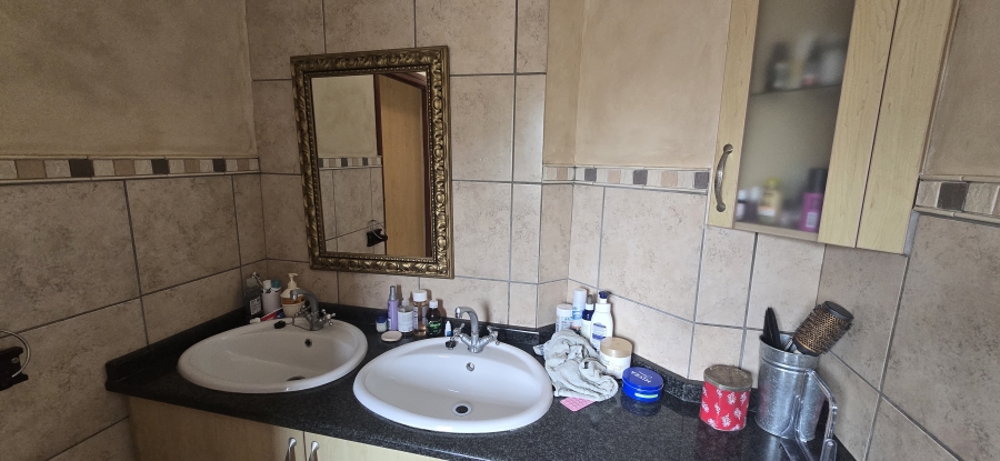3 Bedroom Property for Sale in Bendor Limpopo