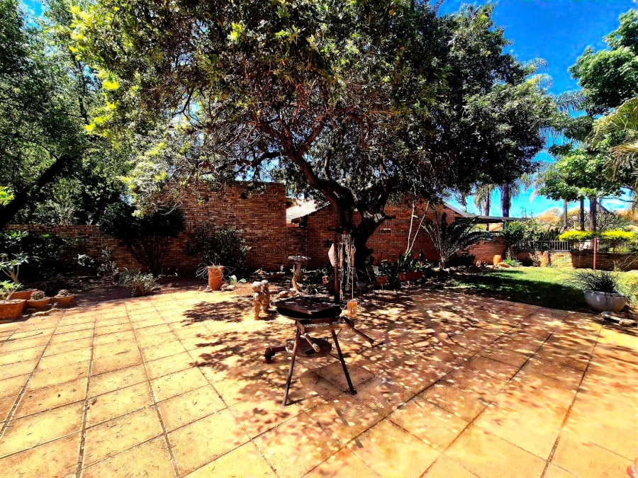 3 Bedroom Property for Sale in Mookgopong Limpopo