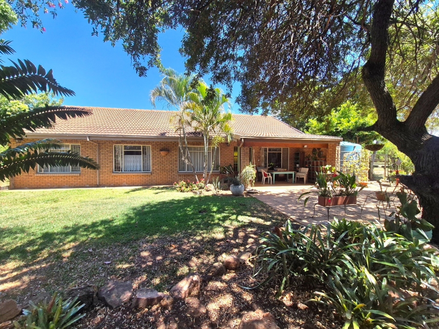 3 Bedroom Property for Sale in Mookgopong Limpopo