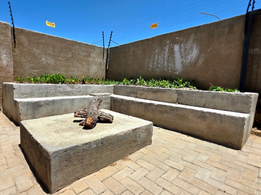 3 Bedroom Property for Sale in Mahlasedi Park Limpopo