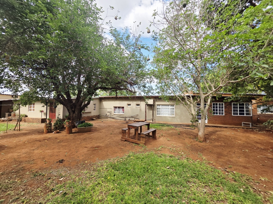 4 Bedroom Property for Sale in Roedtan Limpopo