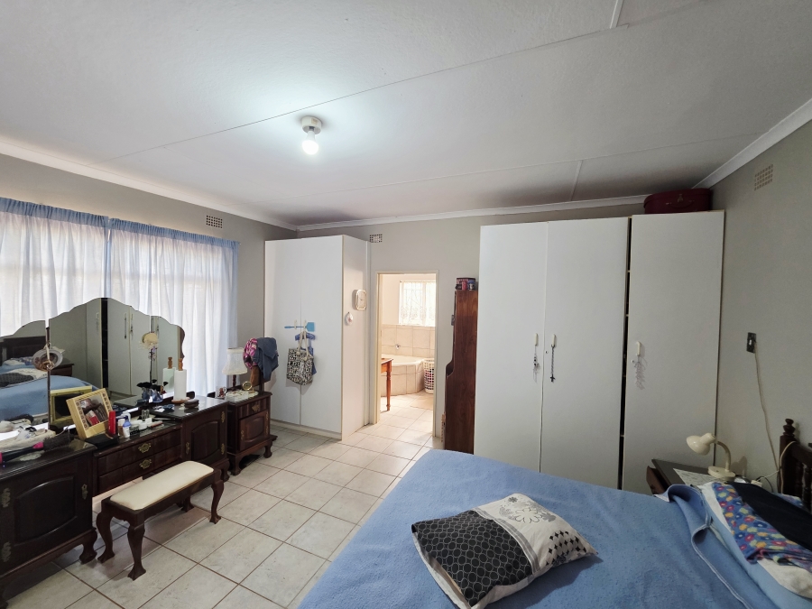 4 Bedroom Property for Sale in Roedtan Limpopo