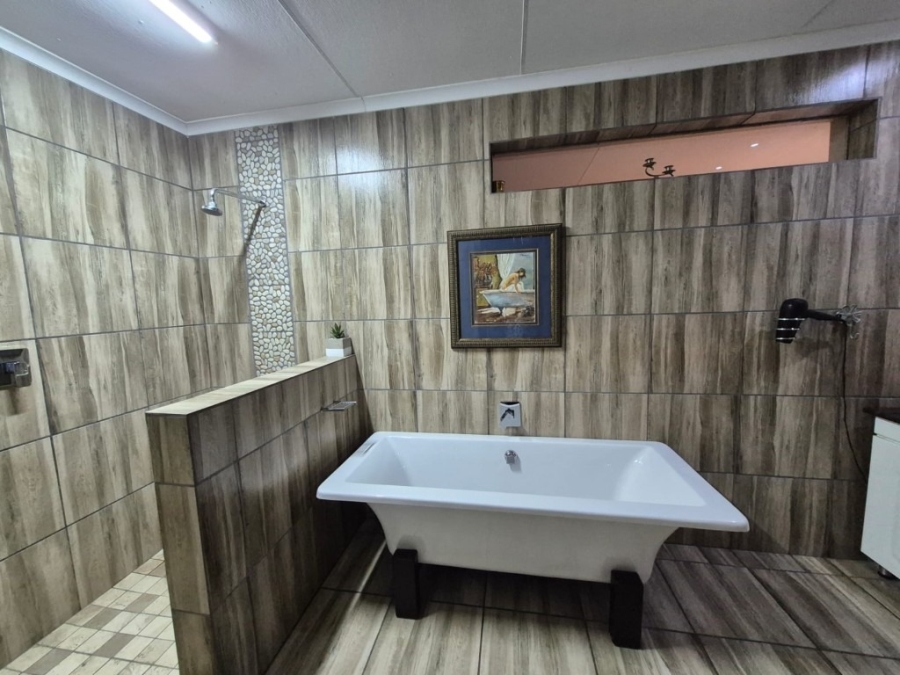 7 Bedroom Property for Sale in Phalaborwa Limpopo