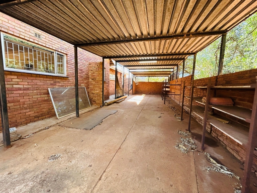 4 Bedroom Property for Sale in Chroompark Limpopo