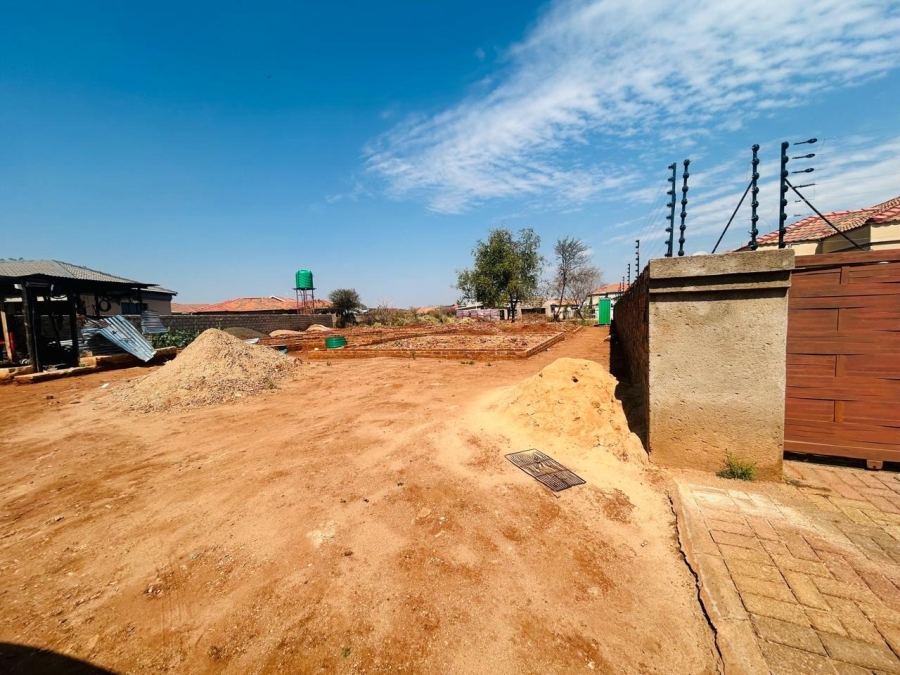 0 Bedroom Property for Sale in Chroompark Limpopo