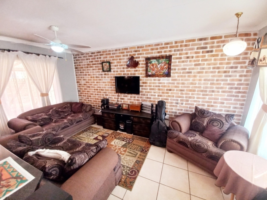 2 Bedroom Property for Sale in Annadale Limpopo