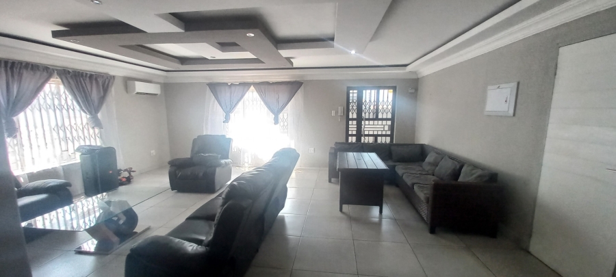 3 Bedroom Property for Sale in Mahlasedi Park Limpopo